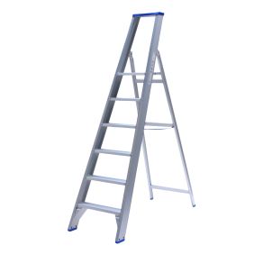 Solide enkel oploopbare trap
