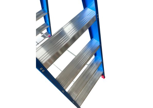 Altrex Taurus dubbel oploopbare trap TDO 2x6 (BLAUW) LIMITED EDITION